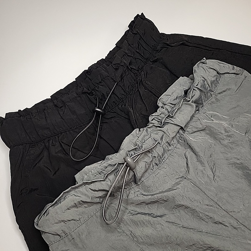 LOT OF 2: RUE 21 Parachute Cargo Pants Black & Gray  Women's SMALL‎